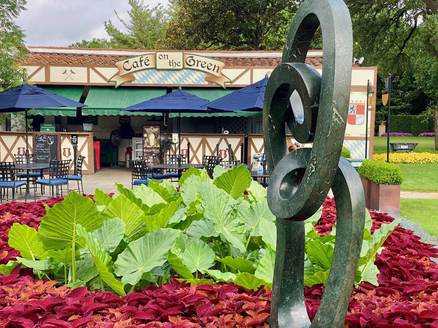 Lake Highlands Café on the Green